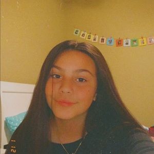 Meet your Posher, Caitlyn